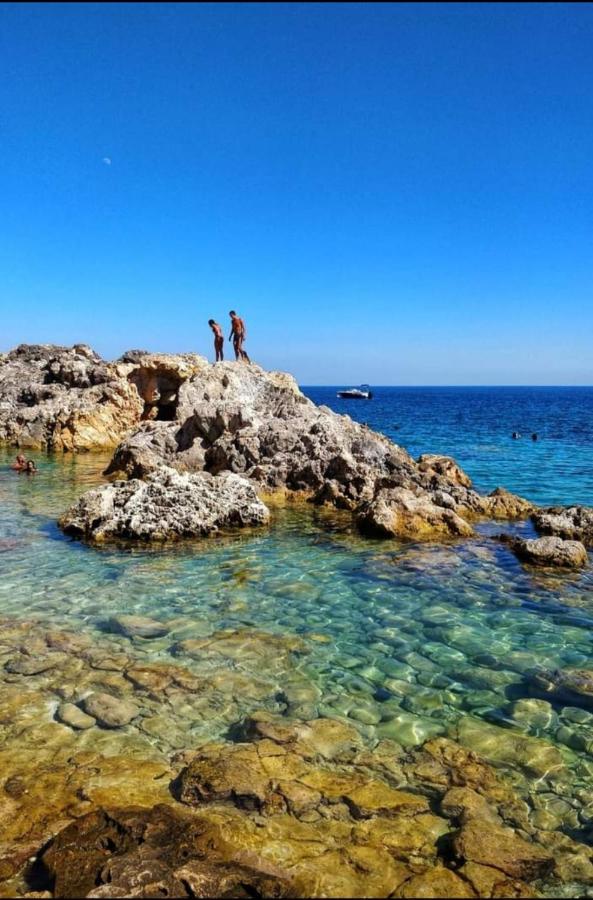 Villa Per Vacanze Isola 法努撒 外观 照片
